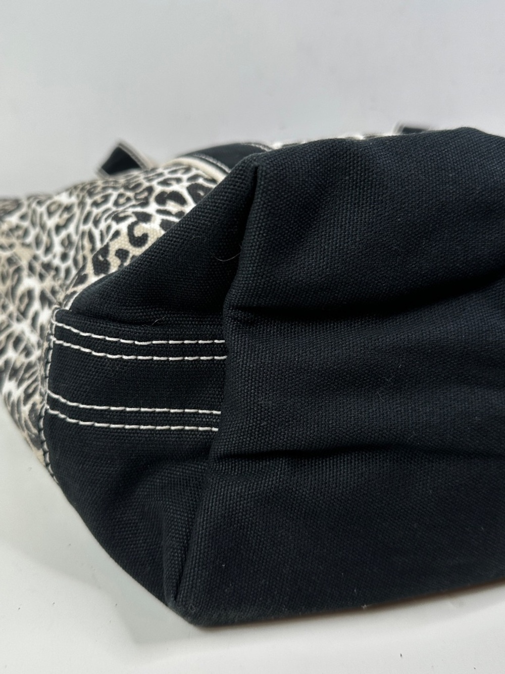 Lands’ End Canvas Zip Tote Bag Cheetah Print - Picture 14 of 15